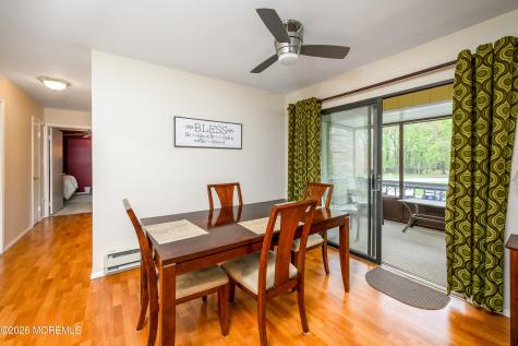 23 Meadow Green Circle Manalapan NJ 07726