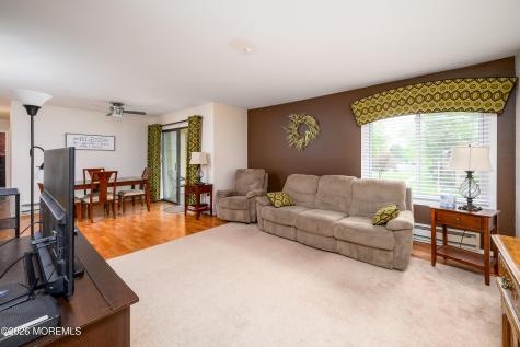 23 Meadow Green Circle Manalapan NJ 07726