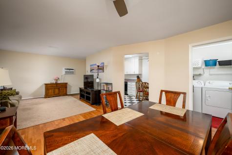 23 Meadow Green Circle Manalapan NJ 07726