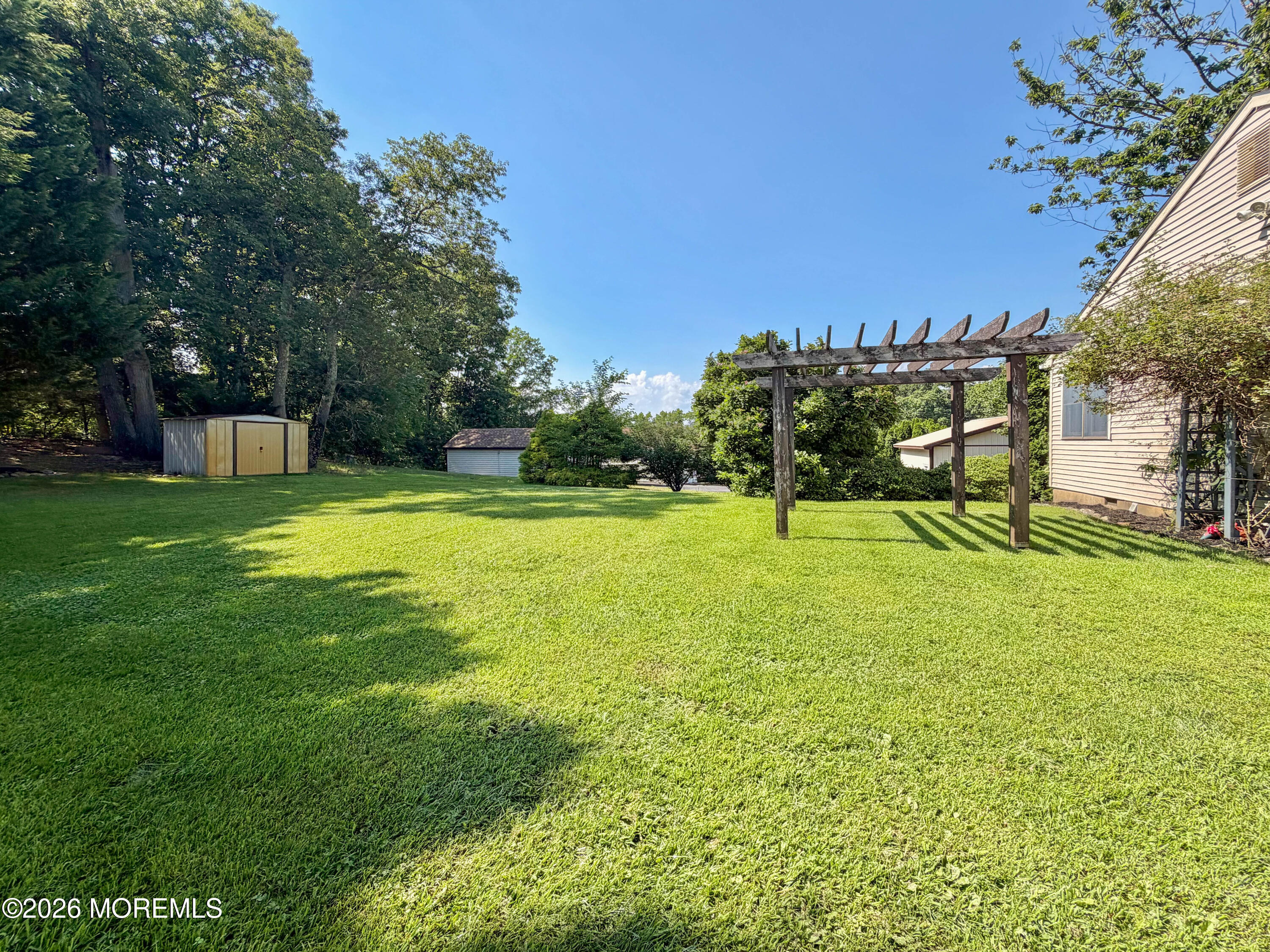 25 Rimwood Lane Howell NJ 07731