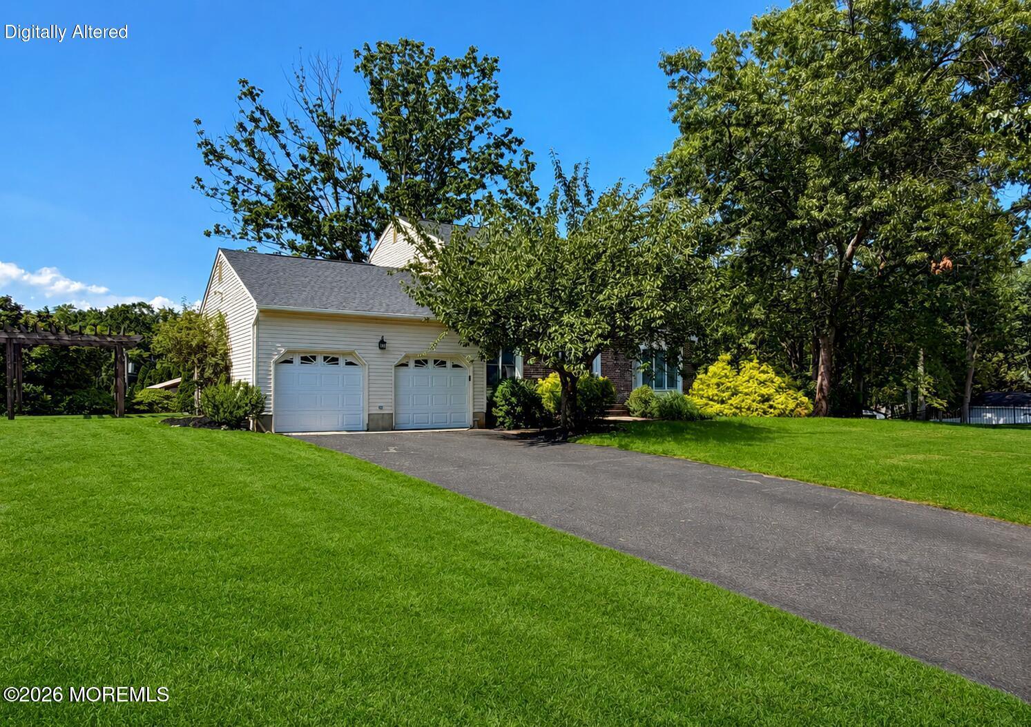 25 Rimwood Lane Howell NJ 07731