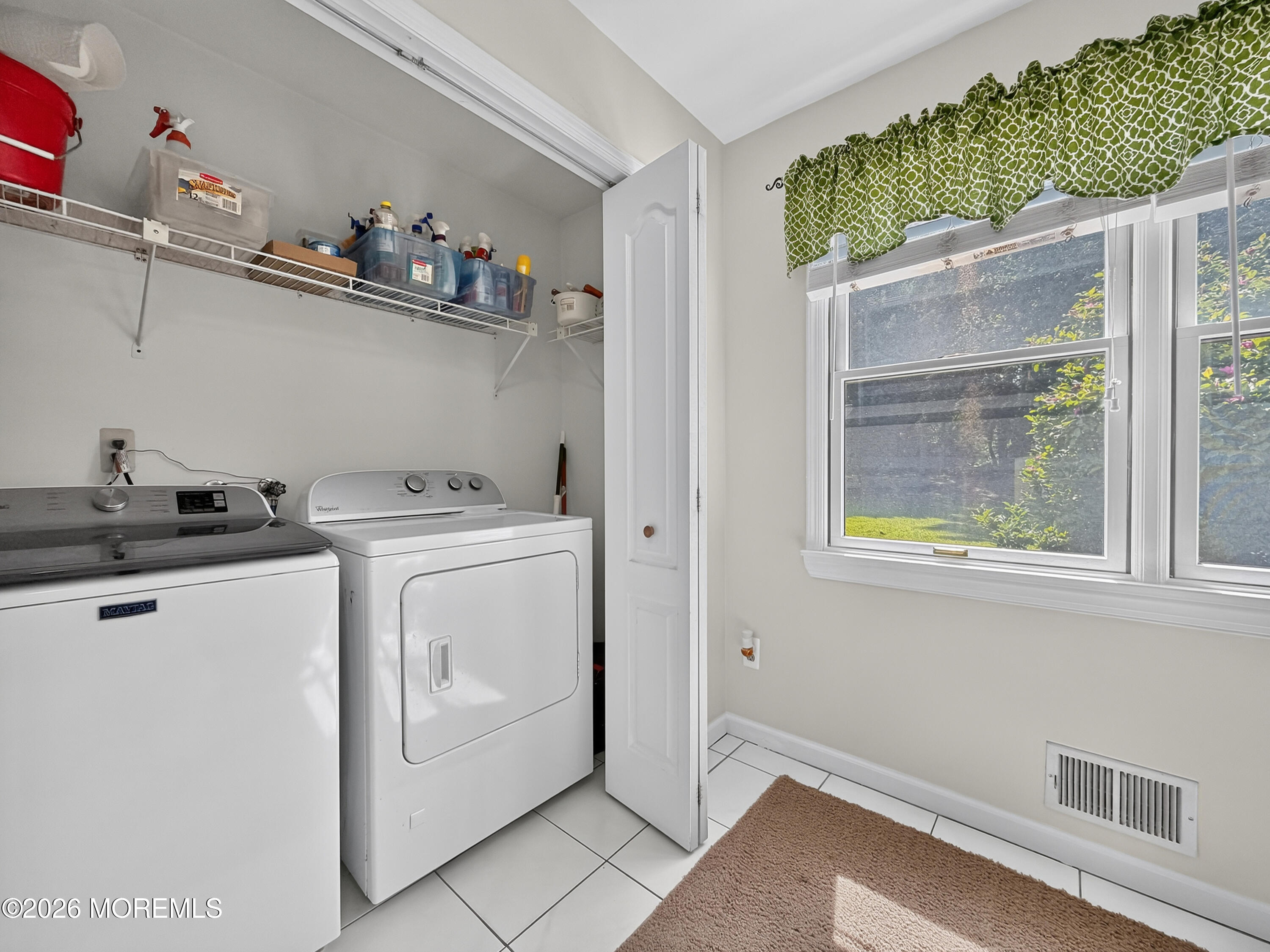 25 Rimwood Lane Howell NJ 07731