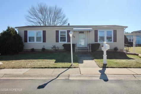 606 Jerome Place Freehold NJ 07728