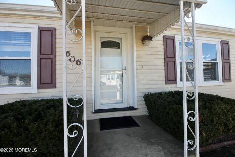 606 Jerome Place Freehold NJ 07728