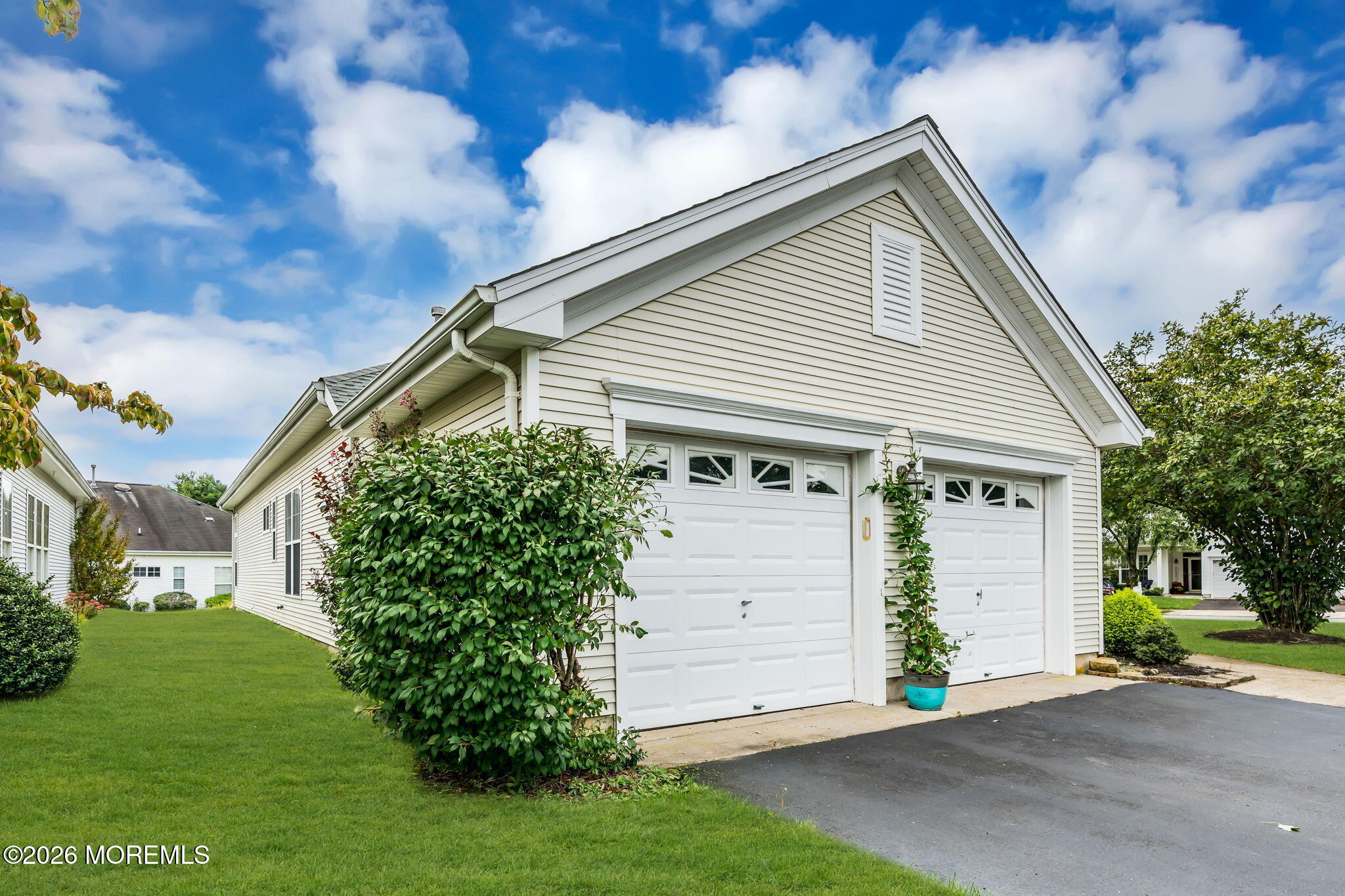 2 Summerlawn Drive Lakewood NJ 08701