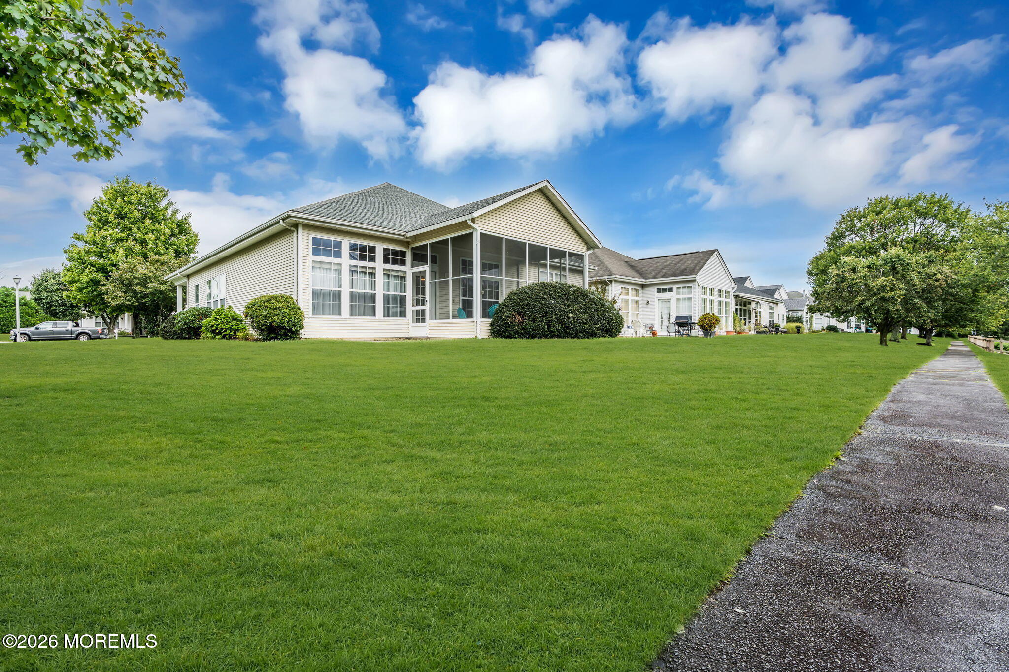 2 Summerlawn Drive Lakewood NJ 08701