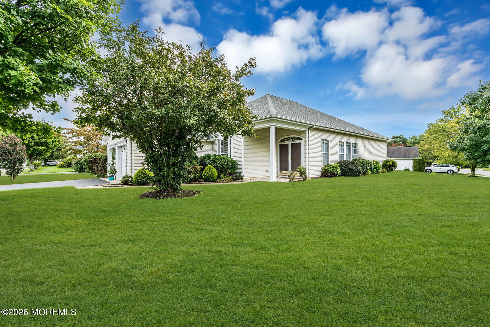 2 Summerlawn Drive Lakewood NJ 08701