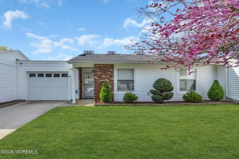 81B Banyan Plaza Monroe NJ 08831