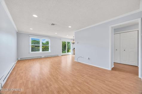 81B Banyan Plaza Monroe NJ 08831