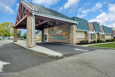 81B Banyan Plaza Monroe NJ 08831