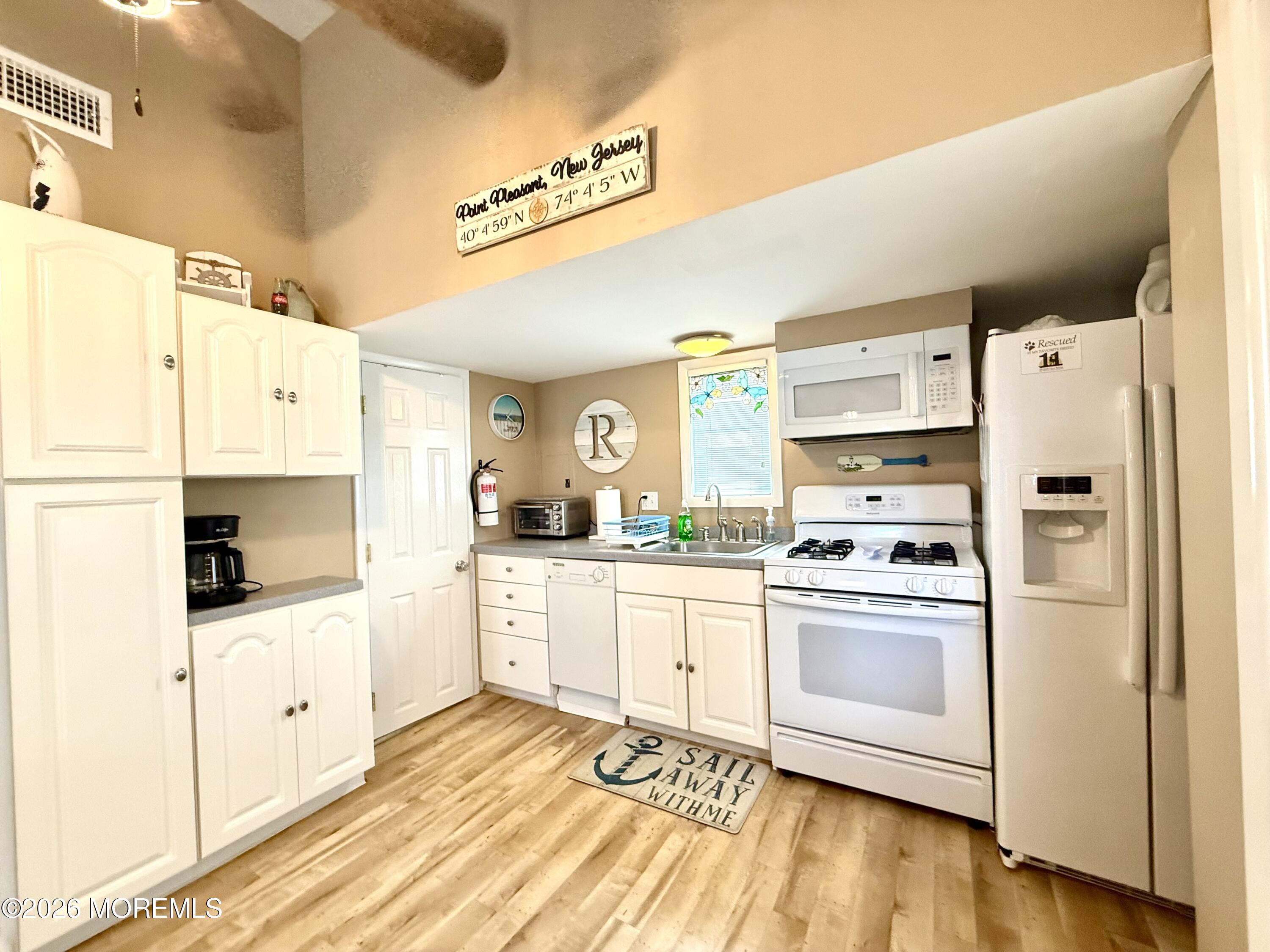 8 Brunswick Place Point Pleasant Beach NJ 08742
