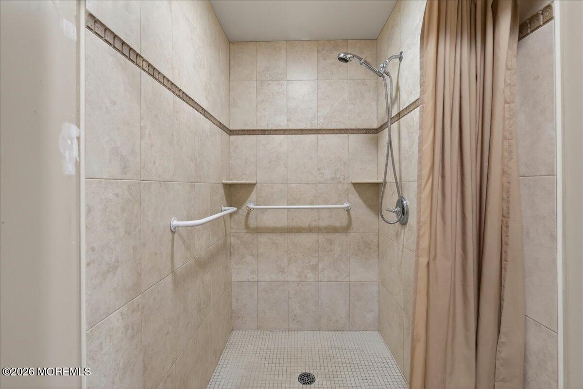 17 Bingham Drive Marlboro NJ 07746