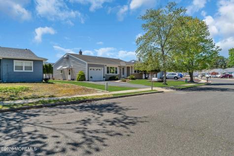 50 Oakfield Road Toms River NJ 08757