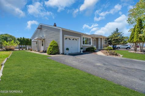50 Oakfield Road Toms River NJ 08757