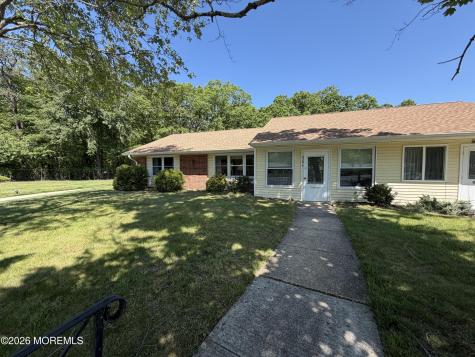 220A Buckingham Court Lakewood NJ 08701