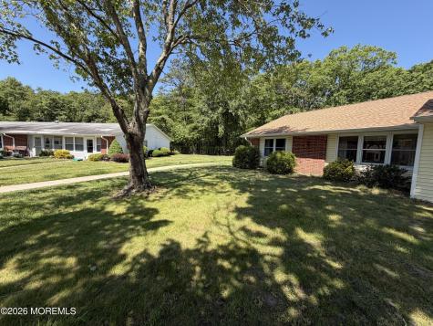 220A Buckingham Court Lakewood NJ 08701