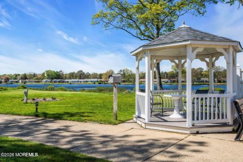 220A Buckingham Court Lakewood NJ 08701