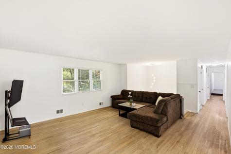 59 Sunnyside Road Howell NJ 07731