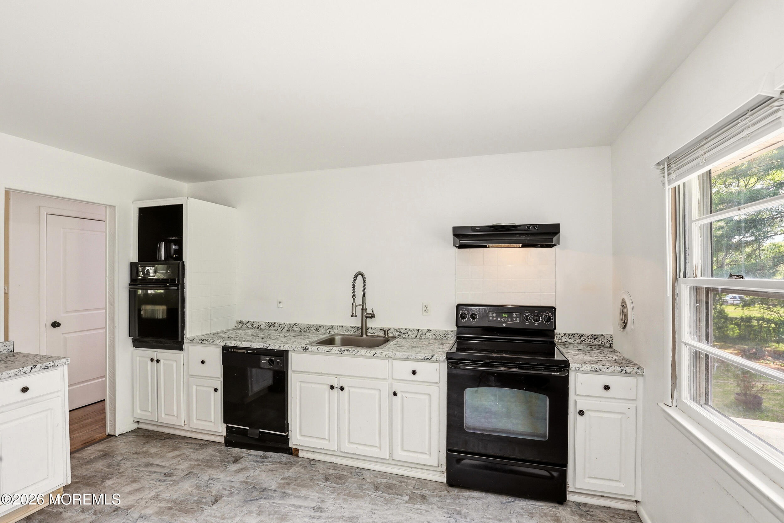 59 Sunnyside Road Howell NJ 07731