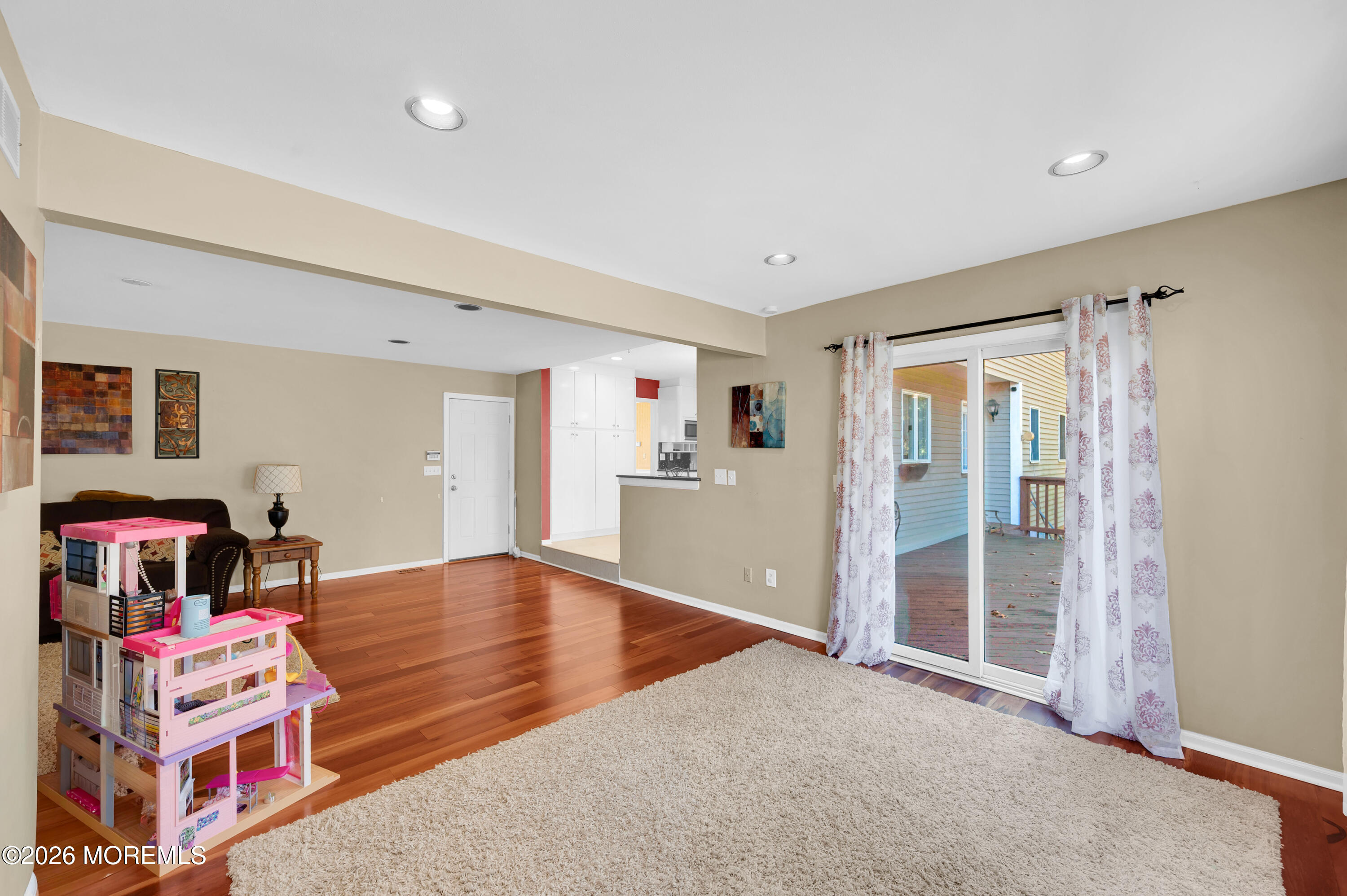 746 Ryan Run Toms River NJ 08753