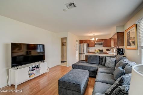 17 Piedmont Court Brick NJ 08724