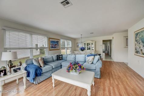 17 Piedmont Court Brick NJ 08724
