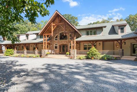 6 Lamb Lane Manalapan NJ 07726