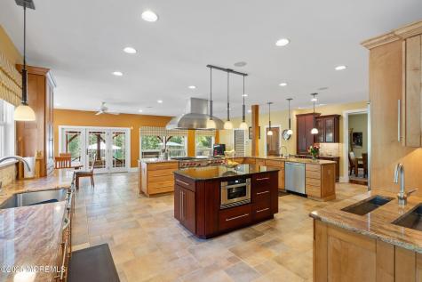 6 Lamb Lane Manalapan NJ 07726