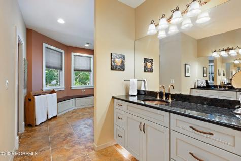 6 Lamb Lane Manalapan NJ 07726