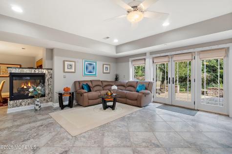 6 Lamb Lane Manalapan NJ 07726