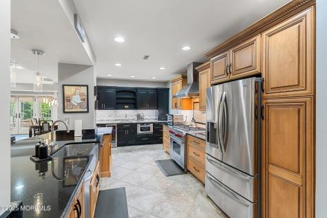 6 Lamb Lane Manalapan NJ 07726
