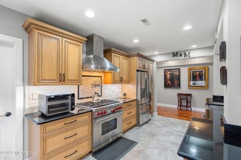 6 Lamb Lane Manalapan NJ 07726