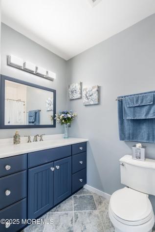 6 Lamb Lane Manalapan NJ 07726