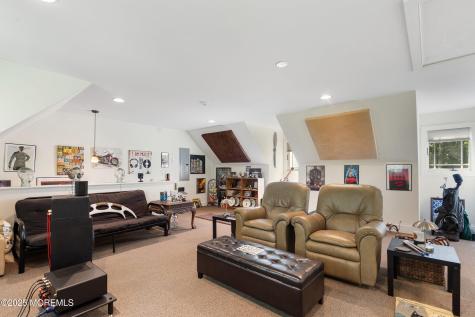 6 Lamb Lane Manalapan NJ 07726