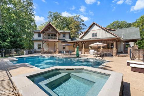6 Lamb Lane Manalapan NJ 07726