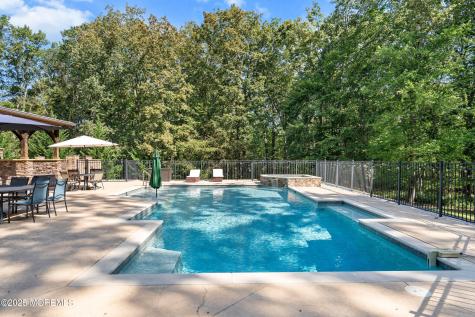 6 Lamb Lane Manalapan NJ 07726
