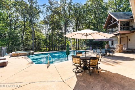 6 Lamb Lane Manalapan NJ 07726