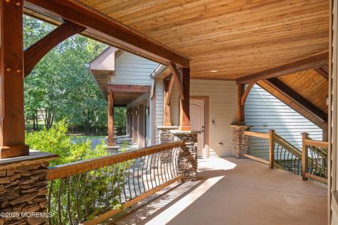 6 Lamb Lane Manalapan NJ 07726