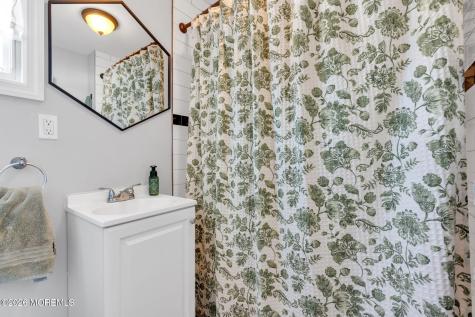 367 S Green Street Tuckerton NJ 08087