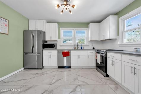 367 S Green Street Tuckerton NJ 08087