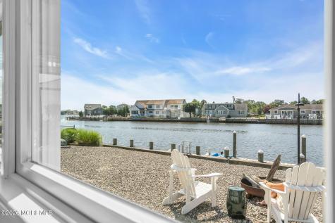 39 Parkers Point Boulevard Forked River NJ 08731