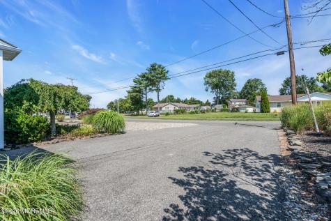 39 Parkers Point Boulevard Forked River NJ 08731