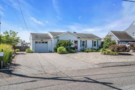 39 Parkers Point Boulevard Forked River NJ 08731