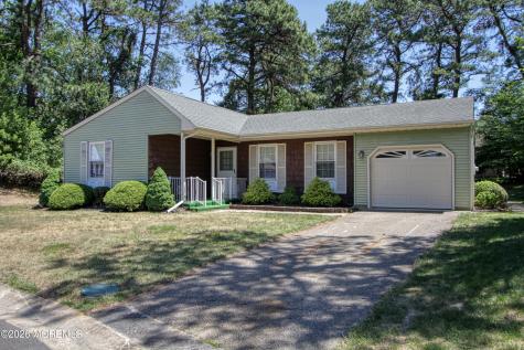 2 Darien Court Whiting NJ 08759