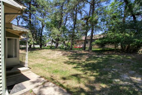 2 Darien Court Whiting NJ 08759