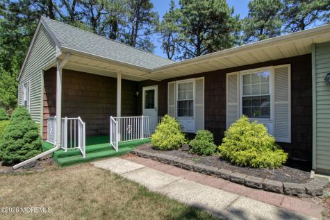 2 Darien Court Whiting NJ 08759