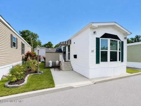 31 Monique Circle Hazlet NJ 07730
