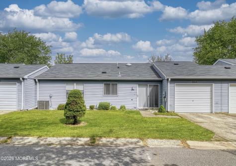 943 Liverpool Circle Manchester NJ 08759