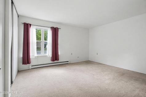 943 Liverpool Circle Manchester NJ 08759