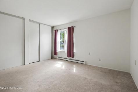943 Liverpool Circle Manchester NJ 08759